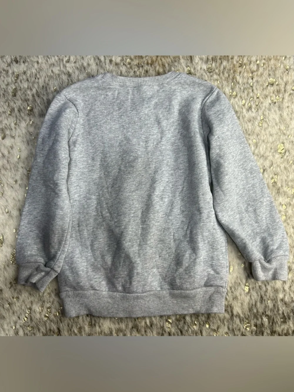 5 for $25🔥Carter's Elf Print Graphic‎ Grey Sweatshirt 4T